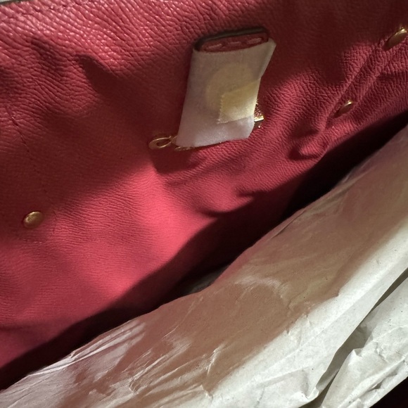 Coach Town Tote In Signature Canvas 76636 IMN91 IM/KHAKI POPPY - Picture 7 of 9